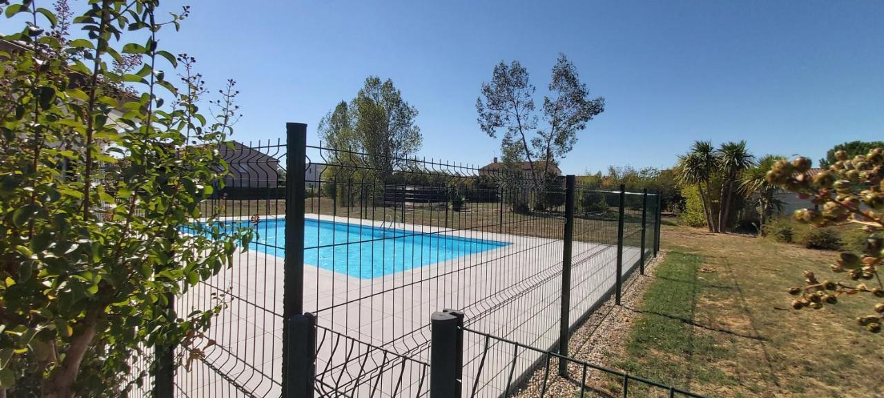 La Campagne Romantique - Avec Entree Autonome, Clim Neuve, Parking Prive & Sa Piscine ! - Saint-Sulpice  Exterior photo